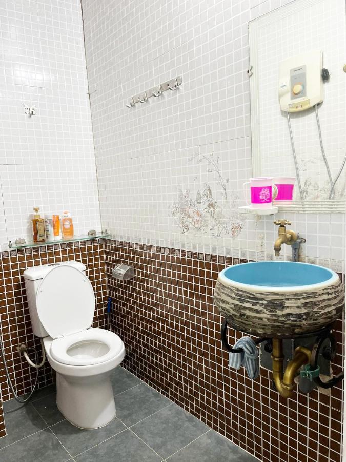 Homestay Ms. Hoa Hô Chi Minh-Ville Extérieur photo