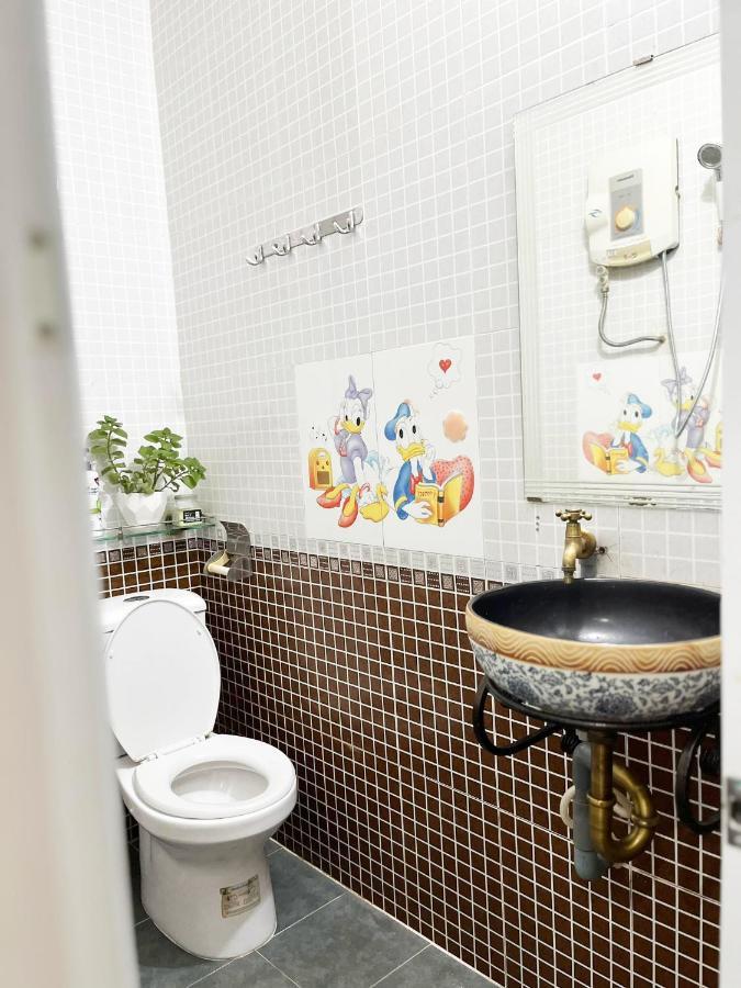 Homestay Ms. Hoa Hô Chi Minh-Ville Extérieur photo