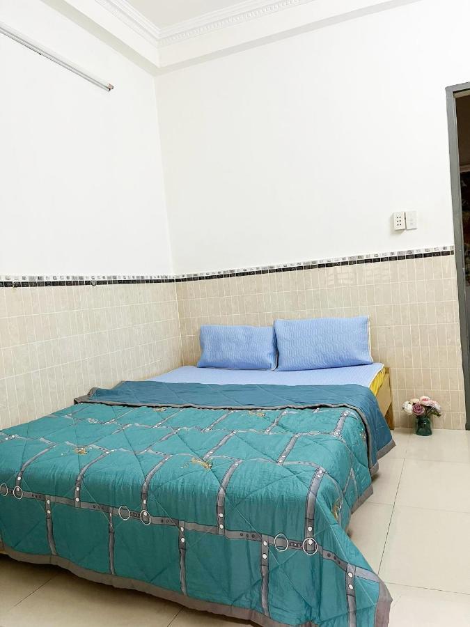 Homestay Ms. Hoa Hô Chi Minh-Ville Extérieur photo